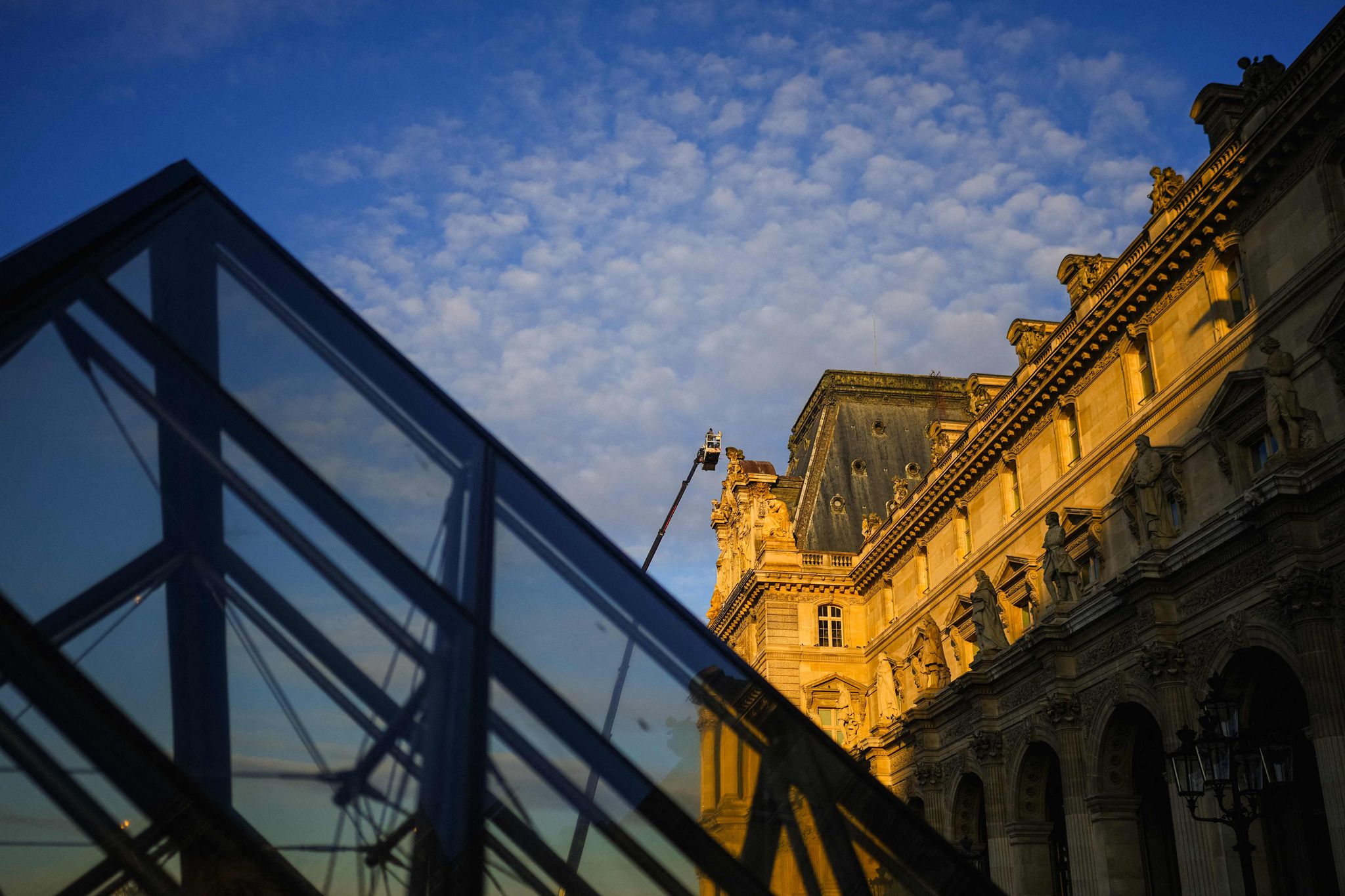 Louvre-Chefin: Weltmuseum in kritischem Zustand