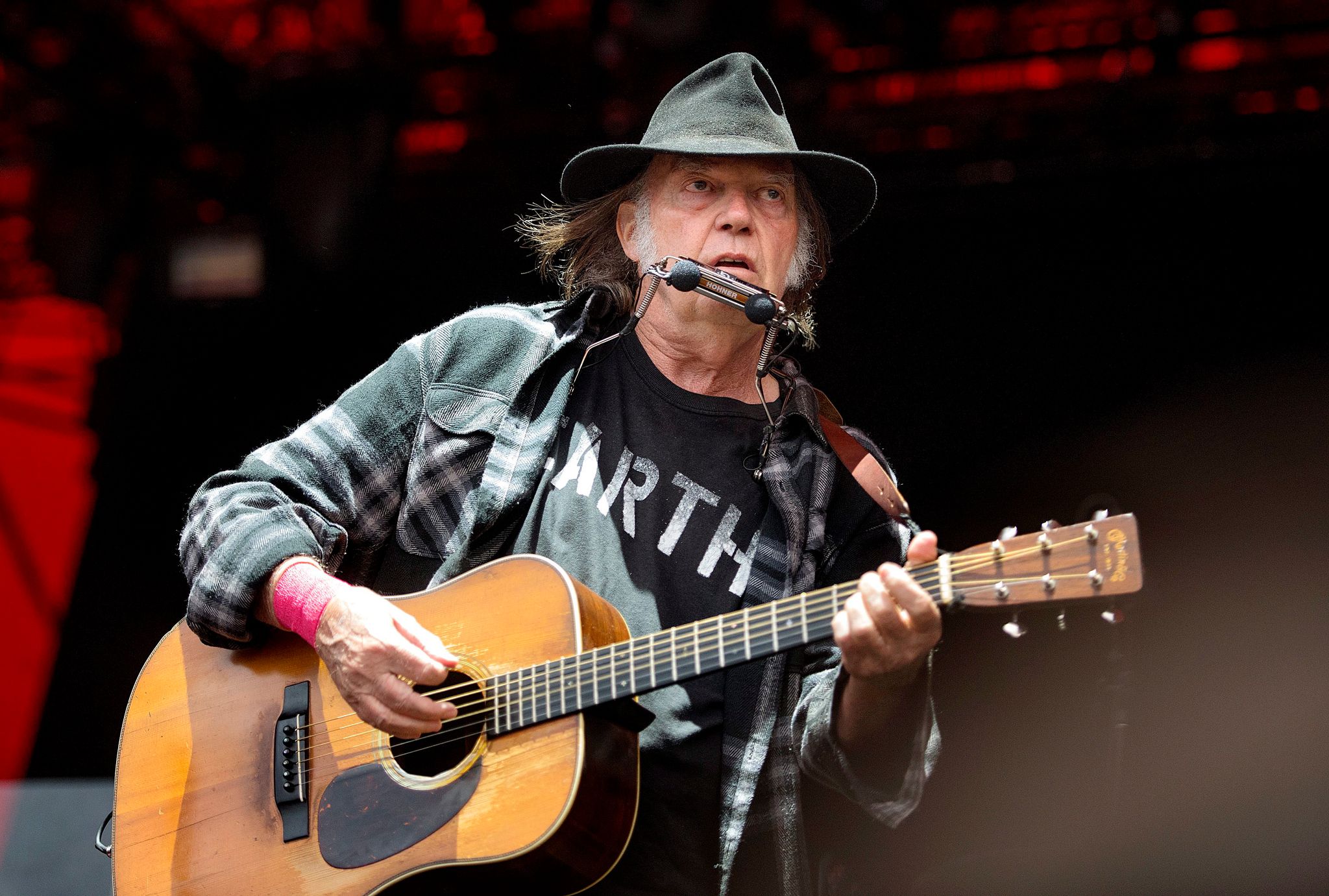 Auch Neil Youngs Ex-Kollegen verlassen Spotify vorläufig